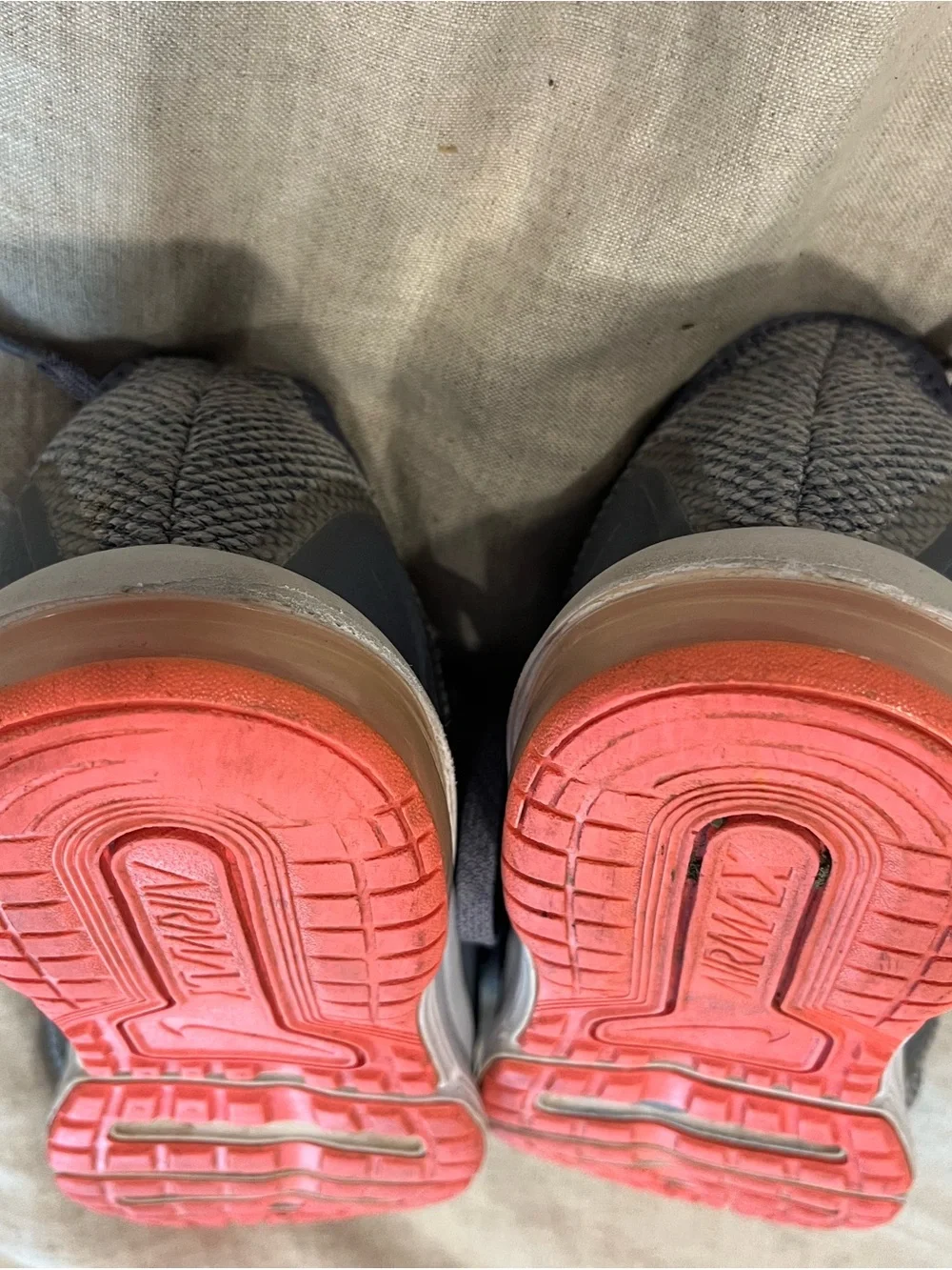 Nike Grey and Coral Low-Top Air Max Cushion Trainers 3Y